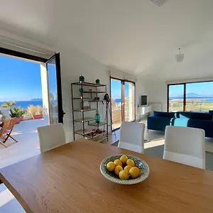 Penthouse Le Isole Apartment