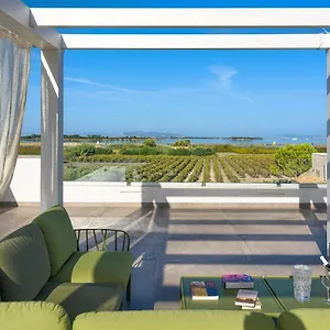 Martina's Vineyard - Villa