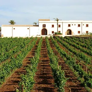 4* Ośrodek wypoczynkowy Baglio Donnafranca Wine